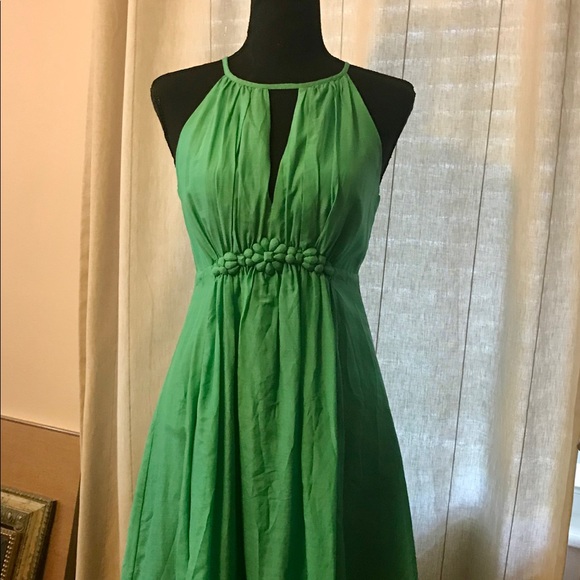 Dress -flattering Emerald green - M (fits like 4). - Picture 2 of 10